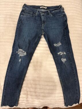 Levi's Women's Dark Blue Distressed Skinny Jeans